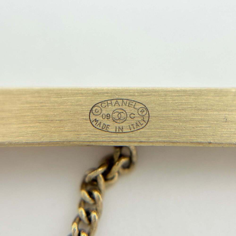 CHANEL Authentic Gold Heart Necklace - Picture 4 of 5